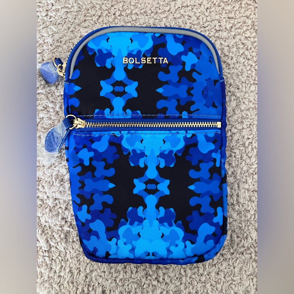 Bolsetta Blue Patterned Women's RFID Blocking Magnetic Beltless Hip‎ Bag NWOT